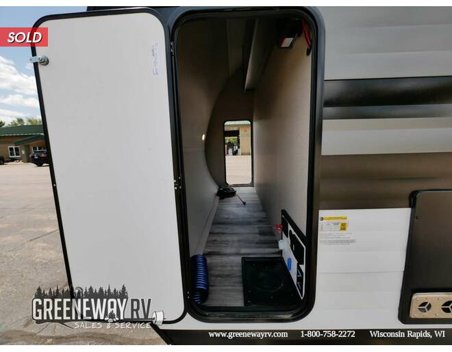 2022 Grand Design Transcend Xplor 255FK Travel Trailer at Greeneway RV Sales & Service STOCK# 10618 Photo 7