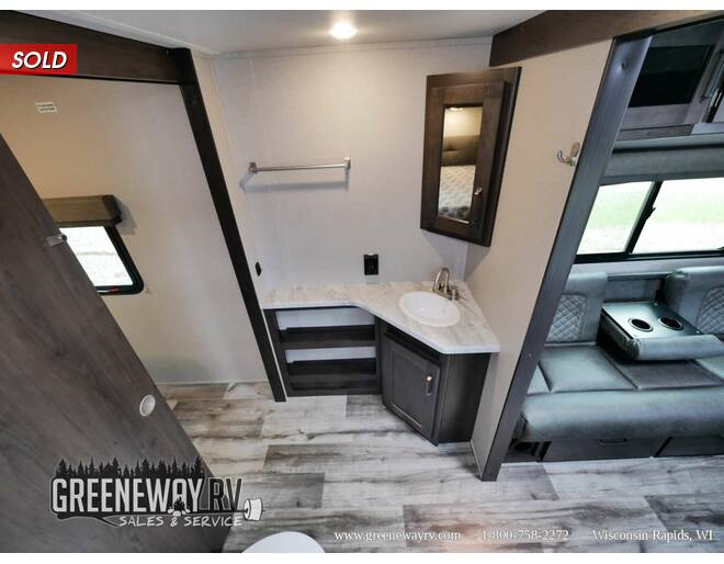 2022 Grand Design Transcend Xplor 255FK Travel Trailer at Greeneway RV Sales & Service STOCK# 10618 Photo 18