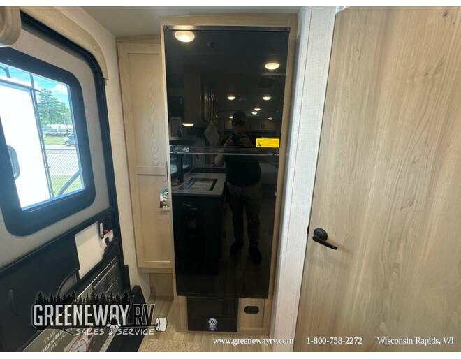2024 Flagstaff Micro Lite 22FBS Travel Trailer at Greeneway RV Sales & Service STOCK# 11044 Photo 15