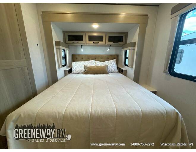 2024 Flagstaff Classic 826BHS Travel Trailer at Greeneway RV Sales & Service STOCK# 11046 Photo 27