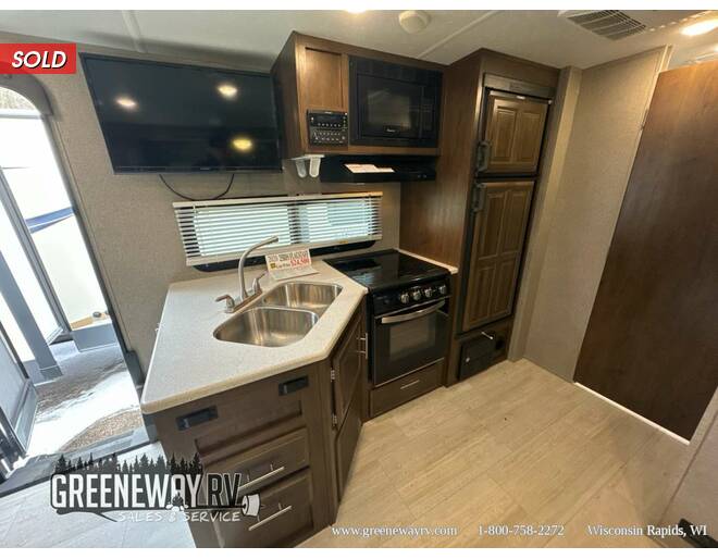 2020 Flagstaff Micro Lite 25BDS Travel Trailer at Greeneway RV Sales & Service STOCK# 11004U Photo 10