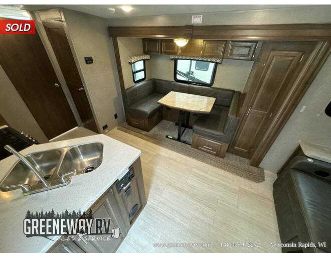 2020 Flagstaff Micro Lite 25BDS Travel Trailer at Greeneway RV Sales & Service STOCK# 11004U Photo 6