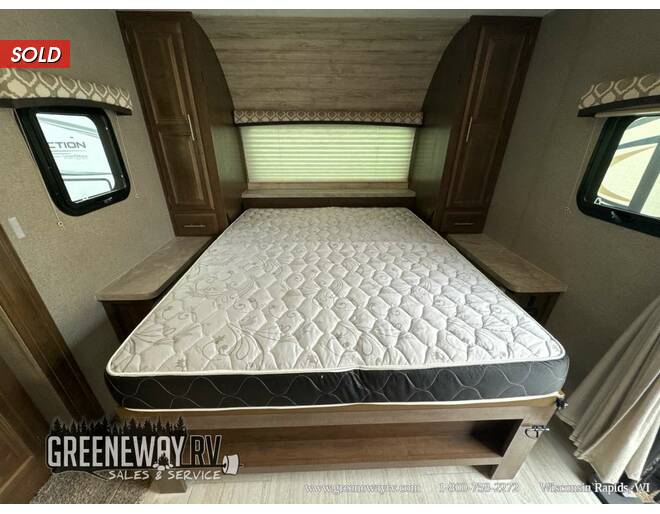 2020 Flagstaff Micro Lite 25BDS Travel Trailer at Greeneway RV Sales & Service STOCK# 11004U Photo 9