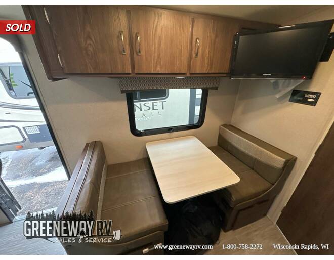 2017 Flagstaff E-Pro 19FD Travel Trailer at Greeneway RV Sales & Service STOCK# 10075A Photo 10