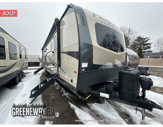 2022 Flagstaff Super Lite 29BHS Travel Trailer at Greeneway RV Sales & Service STOCK# 11037U Photo 2