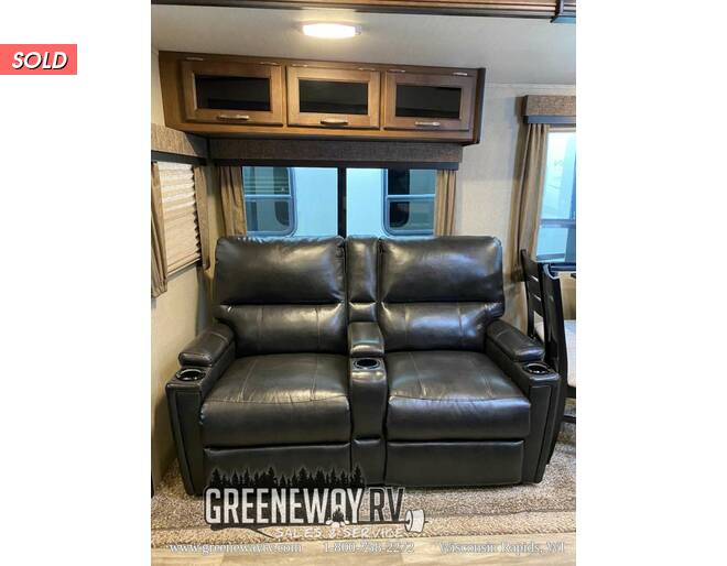 2018 Grand Design Reflection 29RS Fifth Wheel at Greeneway RV Sales & Service STOCK# 11016A Photo 5