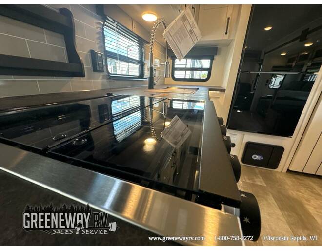 2024 Palomino Puma 30RKQS Travel Trailer at Greeneway RV Sales & Service STOCK# 11106 Photo 12