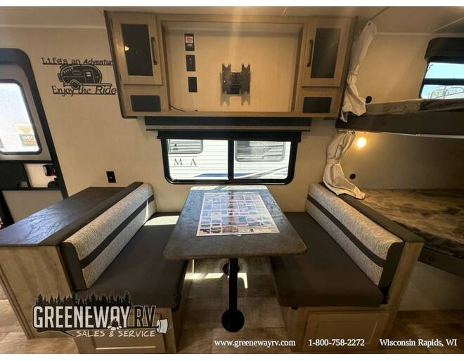 2024 Palomino Puma 25BHS Travel Trailer at Greeneway RV Sales & Service STOCK# 11107 Photo 17