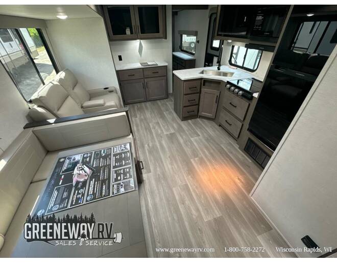 2024 Grand Design Transcend Xplor 331BH Travel Trailer at Greeneway RV Sales & Service STOCK# 11124 Photo 10