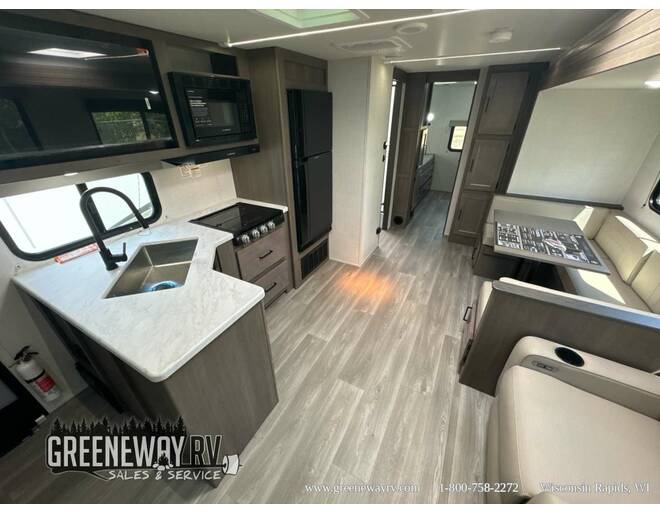2024 Grand Design Transcend Xplor 331BH Travel Trailer at Greeneway RV Sales & Service STOCK# 11124 Photo 9