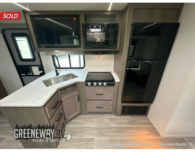 2024 Grand Design Transcend Xplor 331BH Travel Trailer at Greeneway RV Sales & Service STOCK# 11124 Photo 15