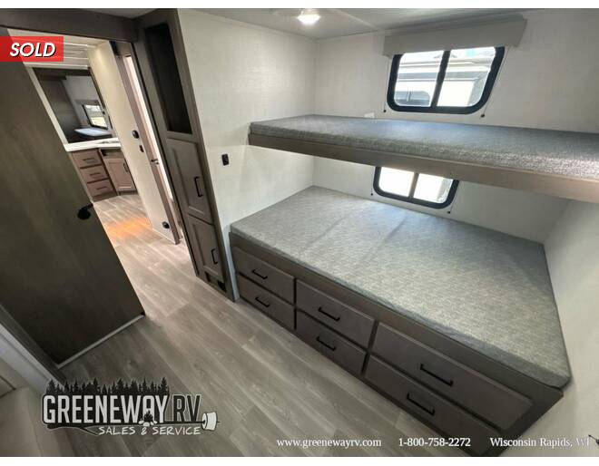 2024 Grand Design Transcend Xplor 331BH Travel Trailer at Greeneway RV Sales & Service STOCK# 11124 Photo 23