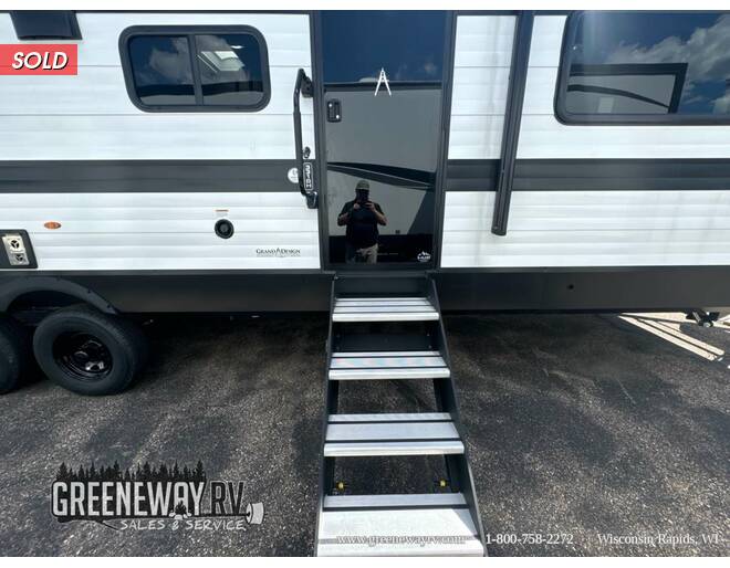 2024 Grand Design Transcend Xplor 331BH Travel Trailer at Greeneway RV Sales & Service STOCK# 11124 Photo 7