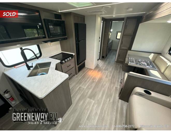 2024 Grand Design Transcend Xplor 331BH Travel Trailer at Greeneway RV Sales & Service STOCK# 11124 Photo 9