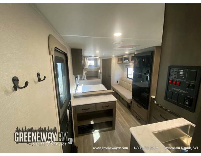 2024 Grand Design Transcend Xplor 24BHX Travel Trailer at Greeneway RV Sales & Service STOCK# 11131 Photo 11