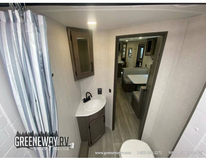 2024 Grand Design Transcend Xplor 24BHX Travel Trailer at Greeneway RV Sales & Service STOCK# 11131 Photo 18
