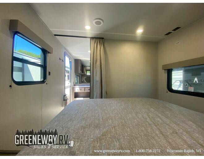 2024 Grand Design Transcend Xplor 24BHX Travel Trailer at Greeneway RV Sales & Service STOCK# 11133 Photo 14