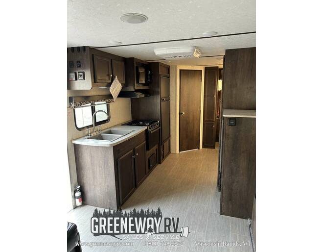 2018 Starcraft Launch Outfitter 239TBS Travel Trailer at Greeneway RV Sales & Service STOCK# 10890A Photo 8