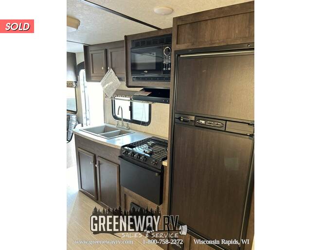 2018 Starcraft Launch Outfitter 239TBS Travel Trailer at Greeneway RV Sales & Service STOCK# 10890A Photo 12