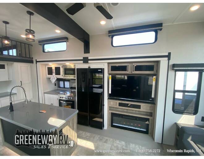 2024 Palomino Puma Destination Trailer 402LFT Travel Trailer at Greeneway RV Sales & Service STOCK# 11155 Photo 14