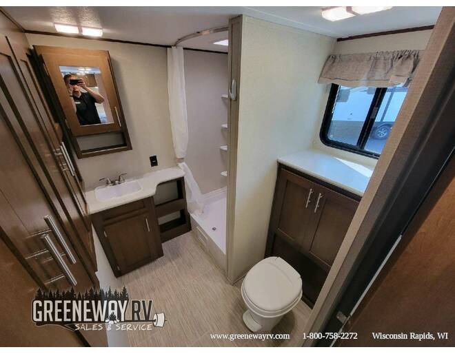 2019 Prime Time Avenger ATI 27RBS Travel Trailer at Greeneway RV Sales & Service STOCK# 10500A Photo 9