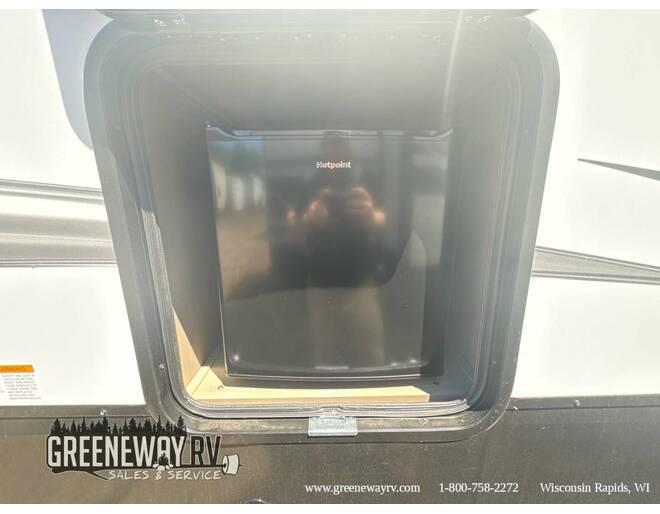 2024 Grand Design Reflection 150 270BN Fifth Wheel at Greeneway RV Sales & Service STOCK# 11165 Photo 10