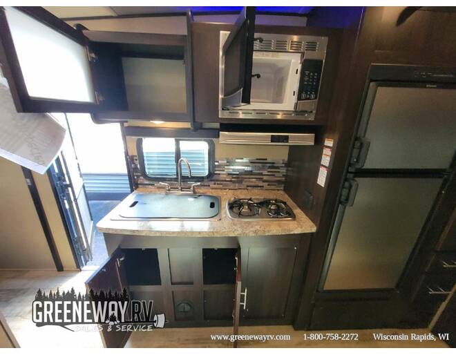 2017 XLR Hyper Lite Toy Hauler 29HFS Travel Trailer at Greeneway RV Sales & Service STOCK# 10904B Photo 16