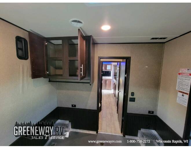 2017 XLR Hyper Lite Toy Hauler 29HFS Travel Trailer at Greeneway RV Sales & Service STOCK# 10904B Photo 28