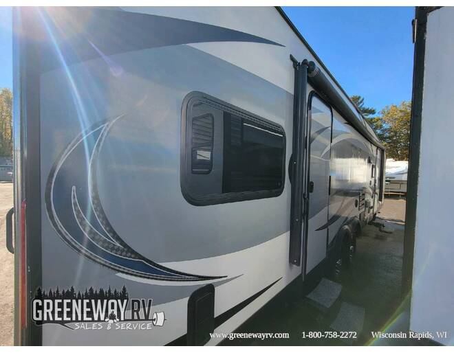 2017 XLR Hyper Lite Toy Hauler 29HFS Travel Trailer at Greeneway RV Sales & Service STOCK# 10904B Photo 6