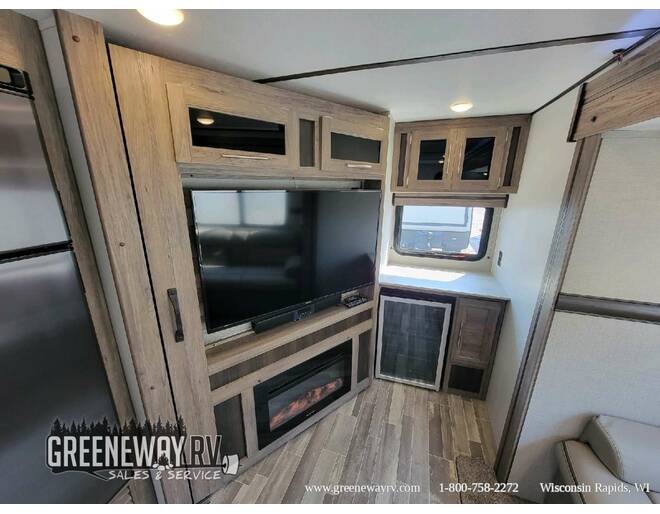 2021 Crossroads RV Zinger 299RE Travel Trailer at Greeneway RV Sales & Service STOCK# 10473AA Photo 11