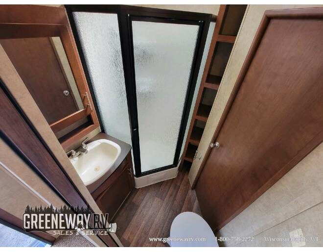 2012 Dutchmen Komfort 2410RK Travel Trailer at Greeneway RV Sales & Service STOCK# 11072B Photo 6