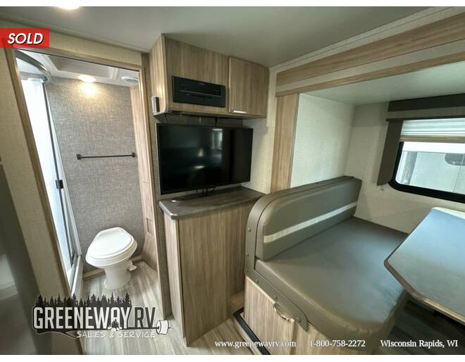 2021 Winnebago Micro Minnie 2108TB Travel Trailer at Greeneway RV Sales & Service STOCK# 11120A Photo 11