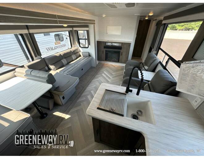 2022 Salem 27RK Travel Trailer at Greeneway RV Sales & Service STOCK# 11104A Photo 12