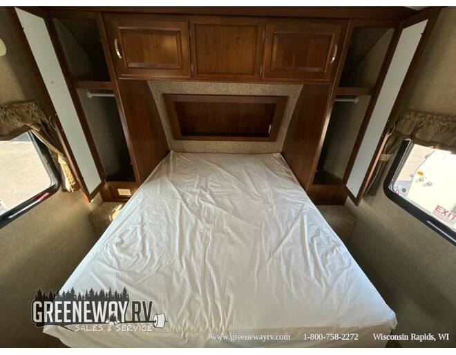 2013 Keystone Laredo Super Lite 240MK Travel Trailer at Greeneway RV Sales & Service STOCK# 11059A Photo 13