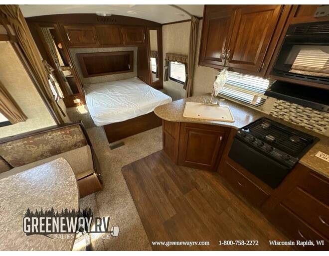 2013 Keystone Laredo Super Lite 240MK Travel Trailer at Greeneway RV Sales & Service STOCK# 11059A Photo 6