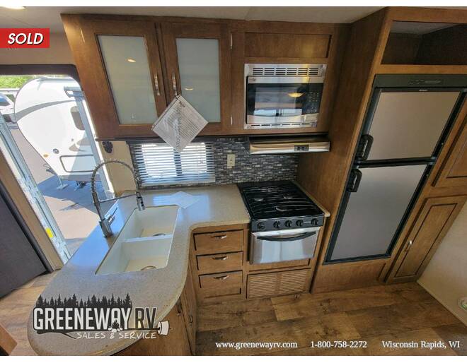 2017 Salem 32BHDS Travel Trailer at Greeneway RV Sales & Service STOCK# 11026A Photo 9