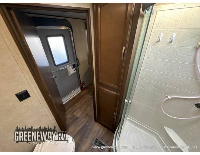 2016 Wildwood Heritage Glen 282RK Travel Trailer at Greeneway RV Sales & Service STOCK# 10708A Photo 21