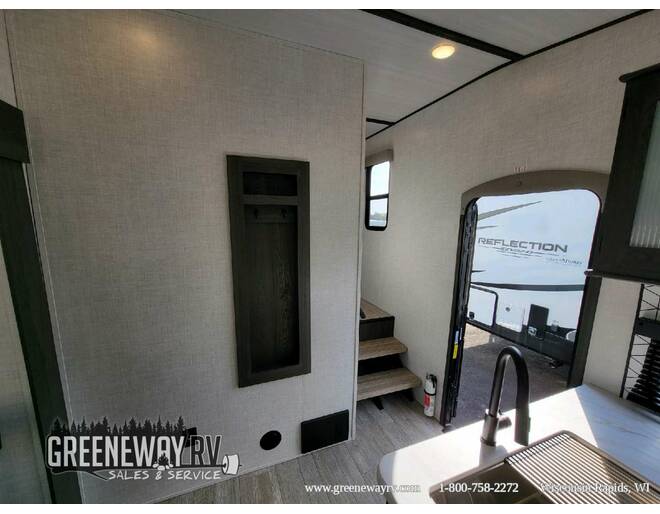 2023 Impression 240RE Fifth Wheel at Greeneway RV Sales & Service STOCK# 10624B Photo 21