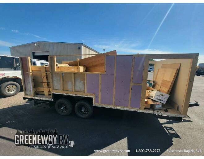 1991 Fleetwood Mallard CUSTOM Travel Trailer at Greeneway RV Sales & Service STOCK# 10698U Photo 2