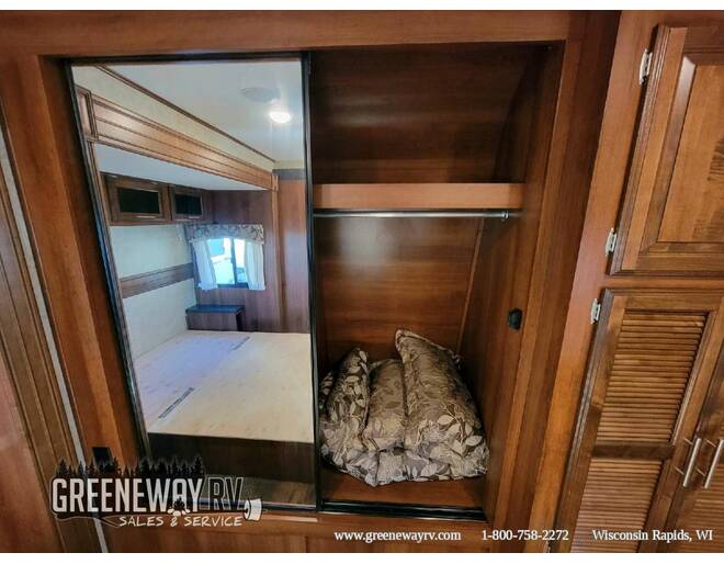 2017 Jayco Eagle 338RETS Travel Trailer at Greeneway RV Sales & Service STOCK# 11190A Photo 30