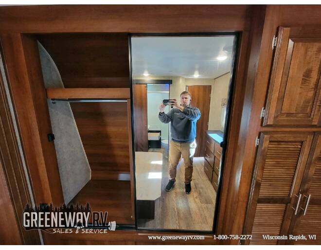 2017 Jayco Eagle 338RETS Travel Trailer at Greeneway RV Sales & Service STOCK# 11190A Photo 31