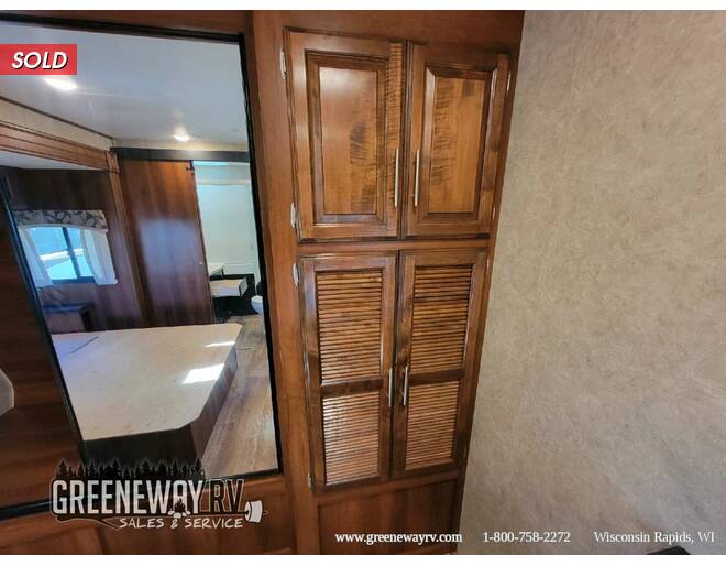 2017 Jayco Eagle 338RETS Travel Trailer at Greeneway RV Sales & Service STOCK# 11190A Photo 32