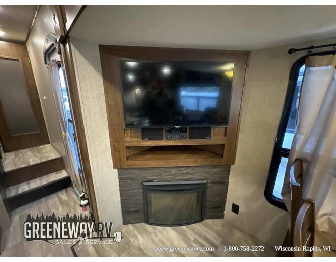 2018 Highland Ridge Open Range Light 318RLS Fifth Wheel at Greeneway RV Sales & Service STOCK# 11056A Photo 16