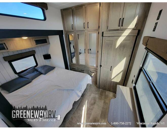 2025 Palomino Puma Destination Loft 429LFT Travel Trailer at Greeneway RV Sales & Service STOCK# 11235 Photo 35