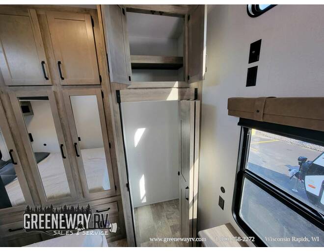 2025 Palomino Puma Destination Loft 429LFT Travel Trailer at Greeneway RV Sales & Service STOCK# 11235 Photo 37