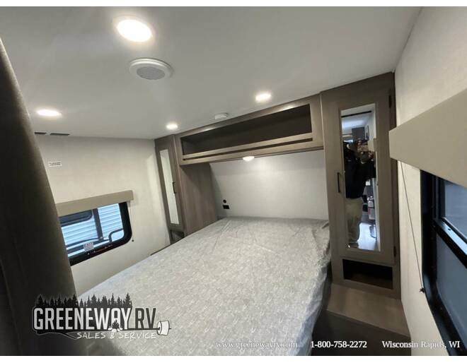 2025 Grand Design Transcend Xplor 26BHX Travel Trailer at Greeneway RV Sales & Service STOCK# 11239 Photo 15