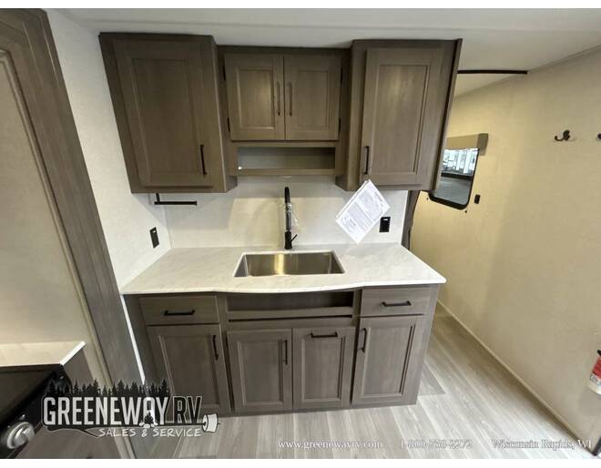 2025 Grand Design Transcend Xplor 26BHX Travel Trailer at Greeneway RV Sales & Service STOCK# 11239 Photo 7