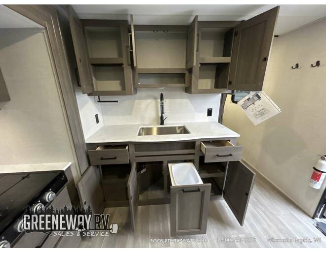 2025 Grand Design Transcend Xplor 26BHX Travel Trailer at Greeneway RV Sales & Service STOCK# 11239 Photo 8