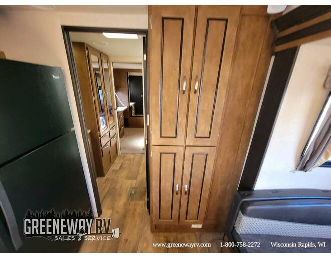 2018 Salem 36BHBS Travel Trailer at Greeneway RV Sales & Service STOCK# 11157B Photo 19