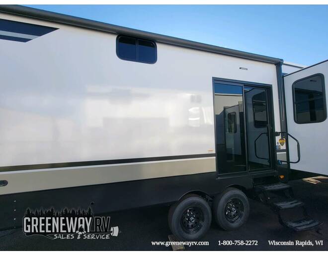 2025 CrossRoads RV Hampton Destination Trailer 372FDB Travel Trailer at Greeneway RV Sales & Service STOCK# 11241 Photo 6